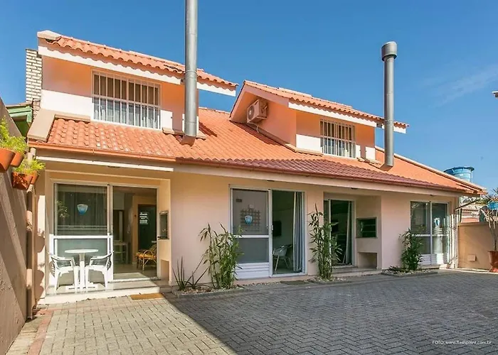 Modernos Chales A 90 Metros Da Praia